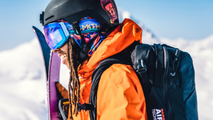 Smith athlete Brooklyn Bell wearing her Pro Model I/O MAG goggles